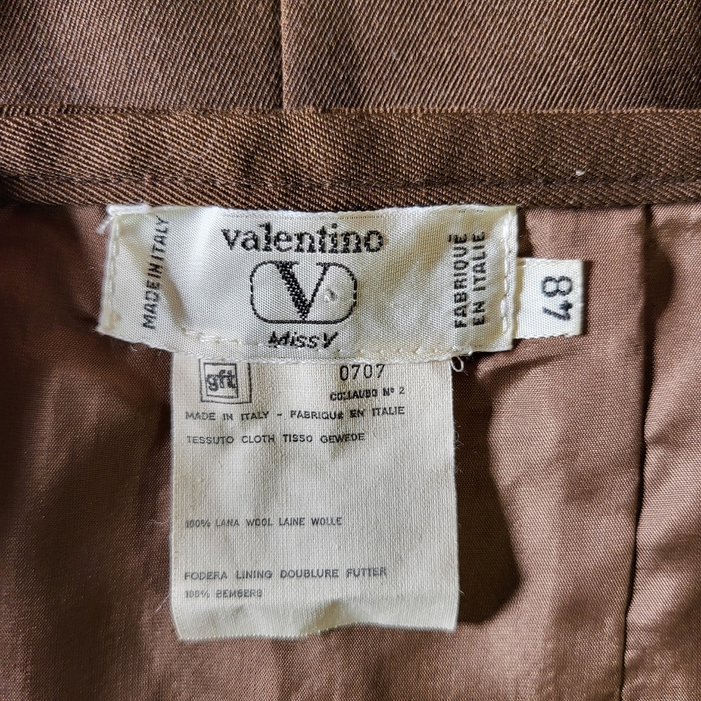 SOLD Authentic Vintage 1980s Valentino Miss V  Wool Skirt . - Picture 12 of 12